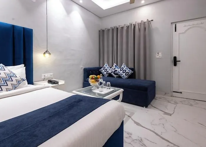 Deluxe King Room